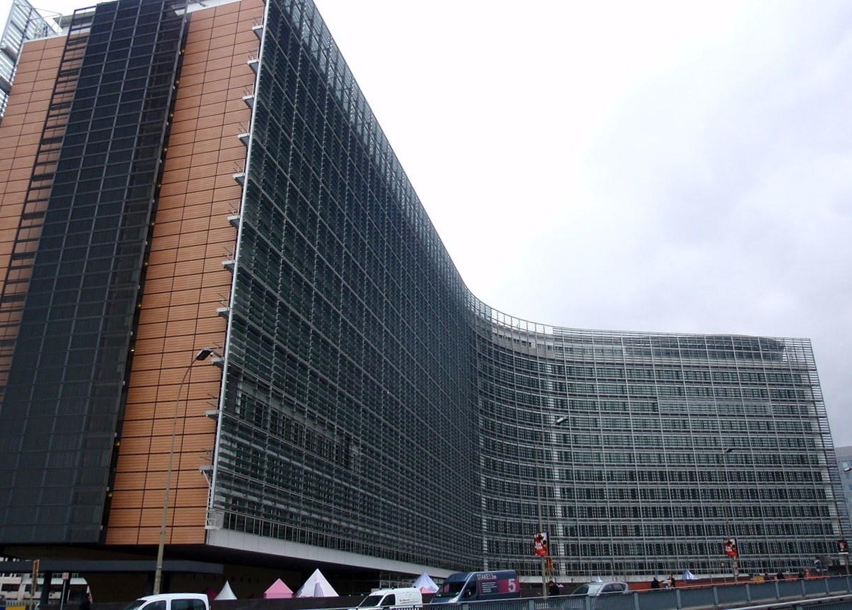 Arkistokuva: Euroopan komission Berlaymont-rakennus Brysselissä maaliskuussa 2010.