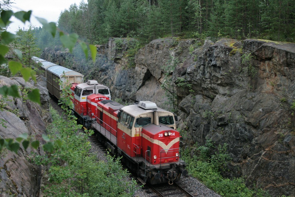 Arkistokuva: Tavarajuna Varkaudessa vuonna 2007.